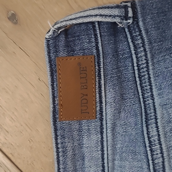 Judy Blue Jeans Women's sz 5/27 Boyfriend Fit Mid Rise Distressed Denim Jeans - Picture 6 of 15